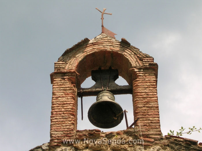 Campana Coralí de la Ermita de Sant Aniol d'Aguja - La Garrotxa - Girona